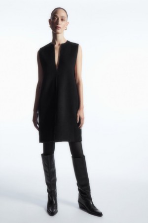 Black Cos V-neck Double-faced Wool Dress | LUCGV3695