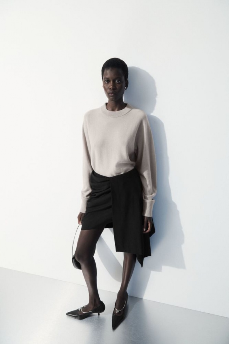 Beige Cos The Essential Cashmere Sweater | HMNRZ4852