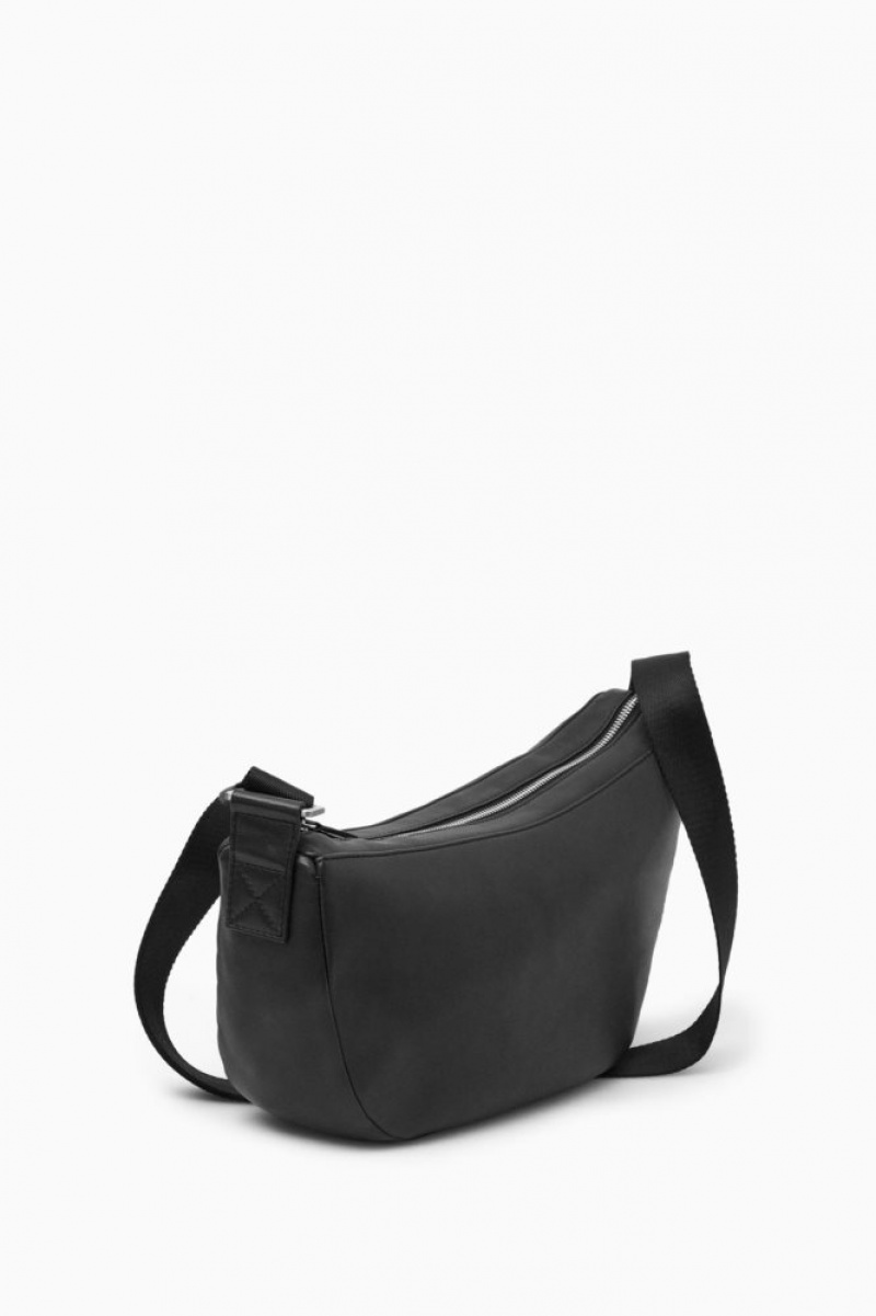 Black Cos Crescent Crossbody Leather | WCFUG9265