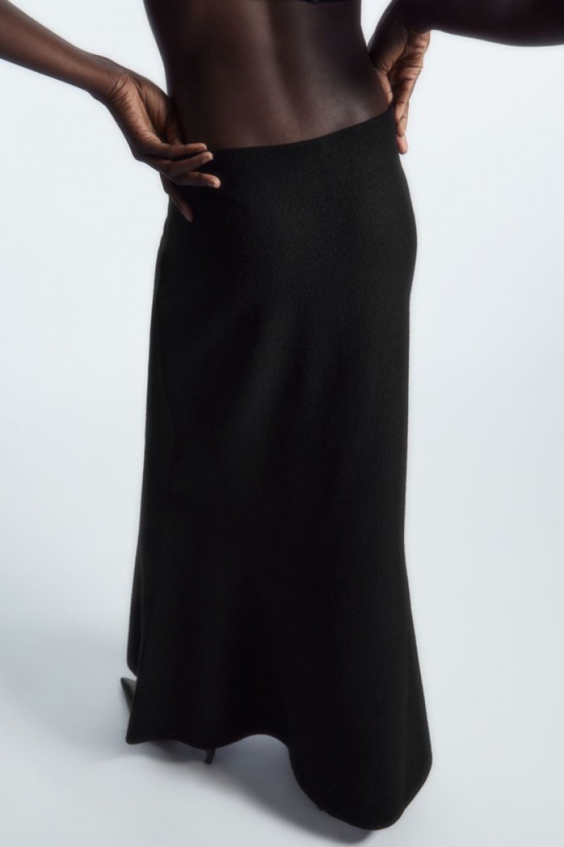 Black Cos Flared Merino Wool Maxi Skirt | GOYAP2685