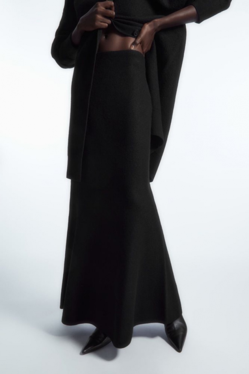 Black Cos Flared Merino Wool Maxi Skirt | GOYAP2685