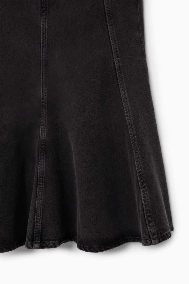 Black Cos Paneled Flared Denim Skirt | OAPCX7834