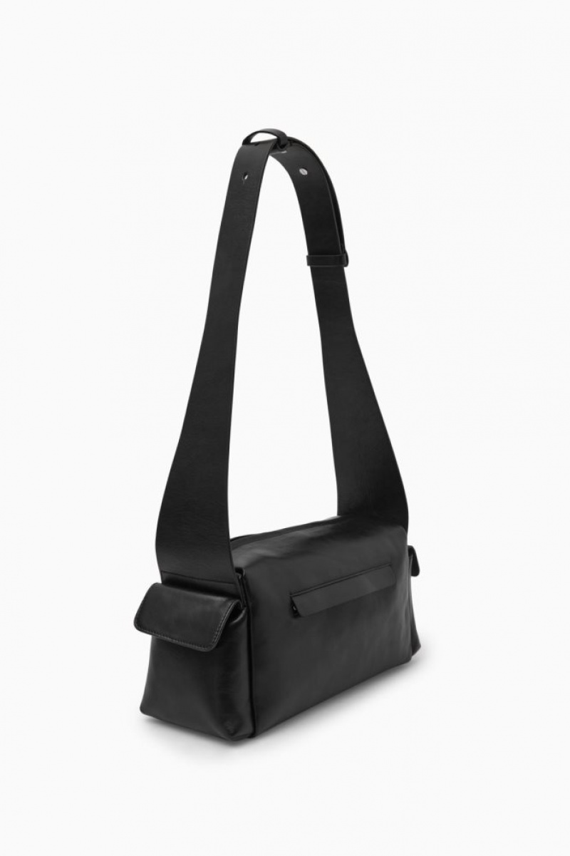 Black Cos Pocket Crossbody Leather | UOPNB3795