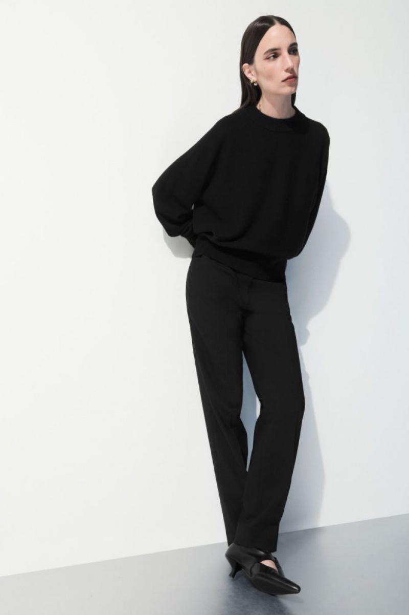 Black Cos The Essential Cashmere Sweater | JTHZI5873