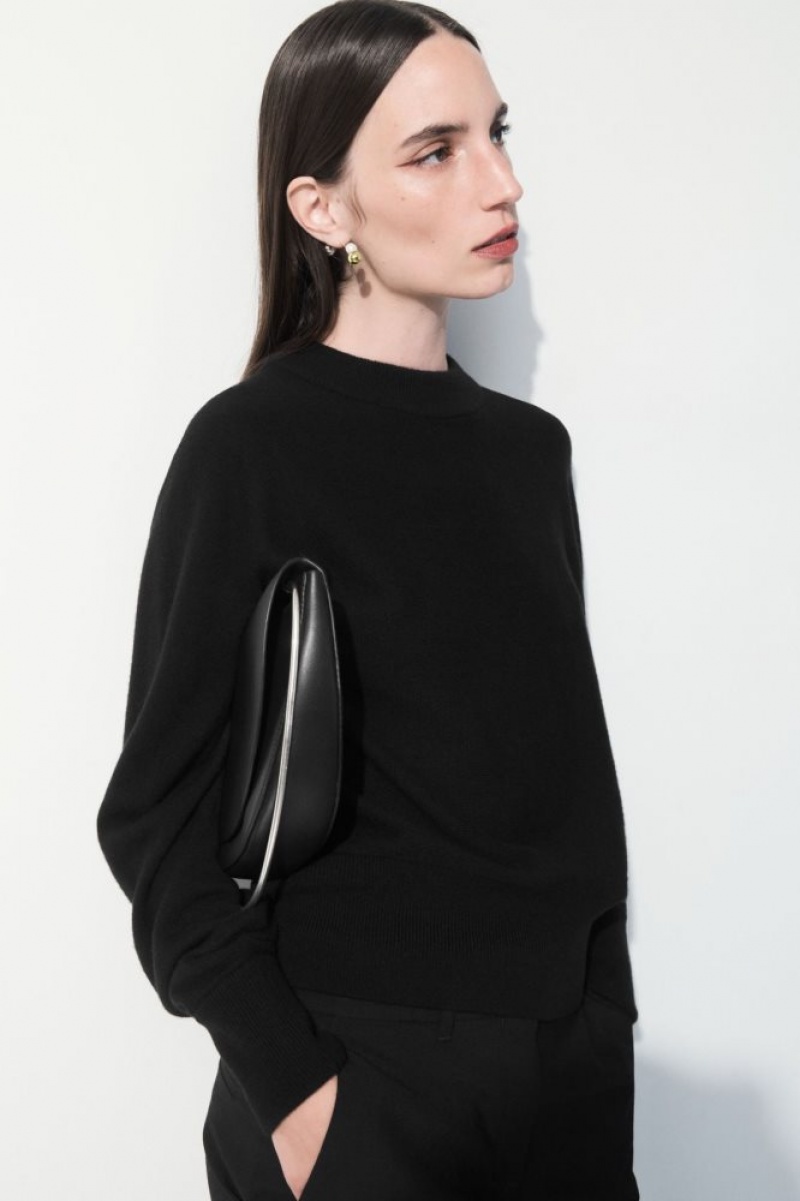 Black Cos The Essential Cashmere Sweater | JTHZI5873