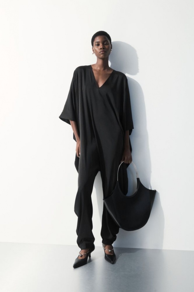 Black Cos The Fluid Jumpsuit | AUXZO9754