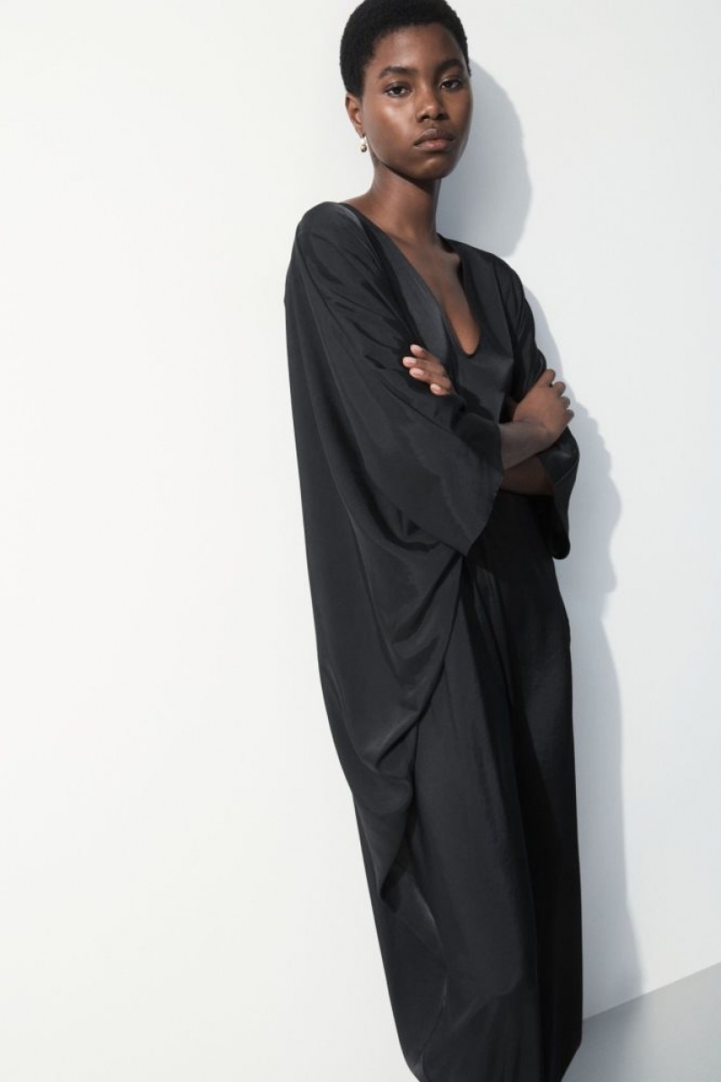 Black Cos The Fluid Jumpsuit | AUXZO9754