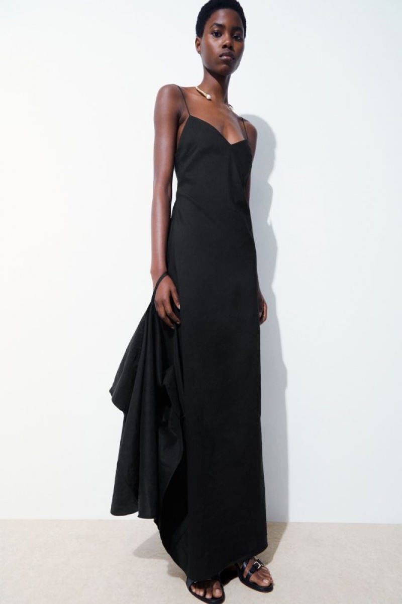 Black Cos The V-neck Linen Maxi Dress | DCARG2693