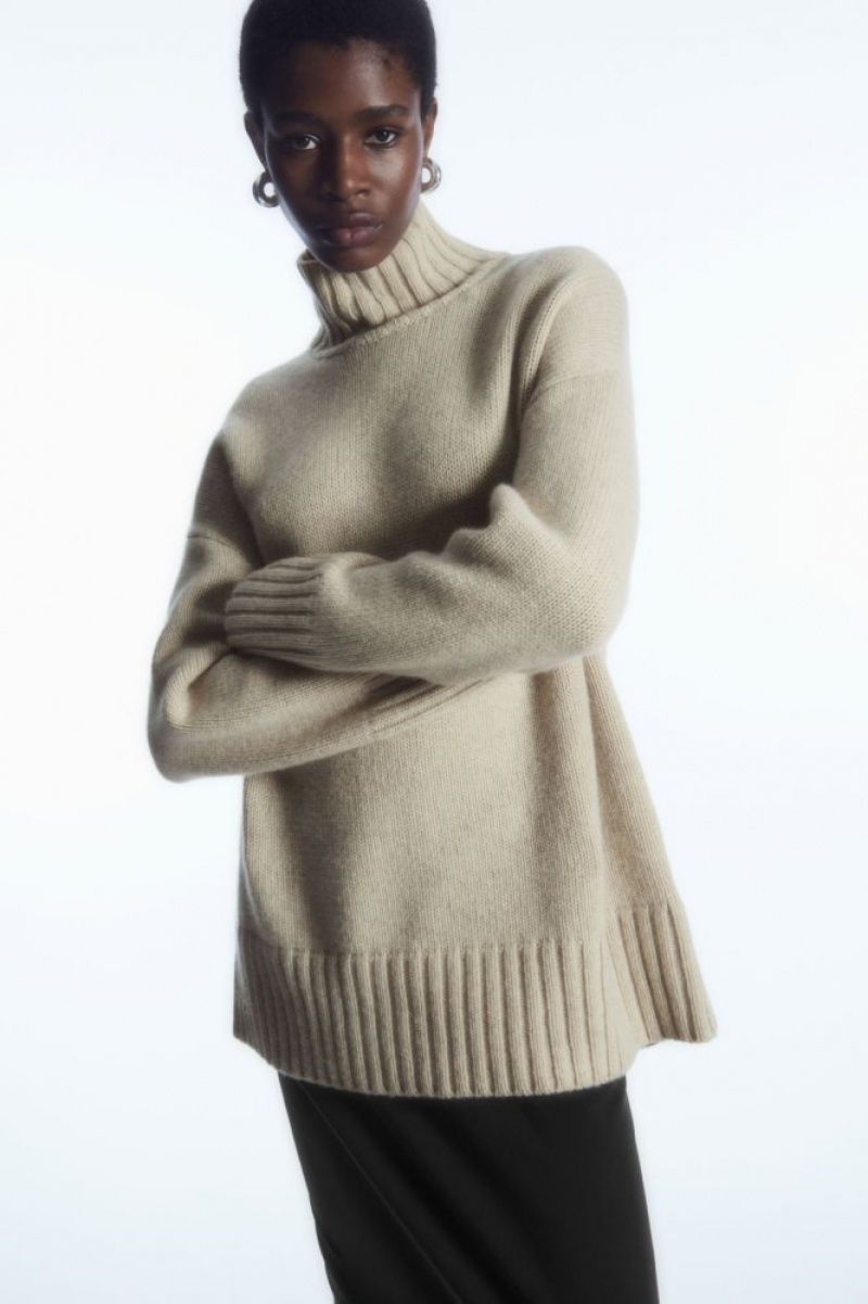 Cream Cos Funnel-neck Pure Cashmere Sweater | DYKCX1098