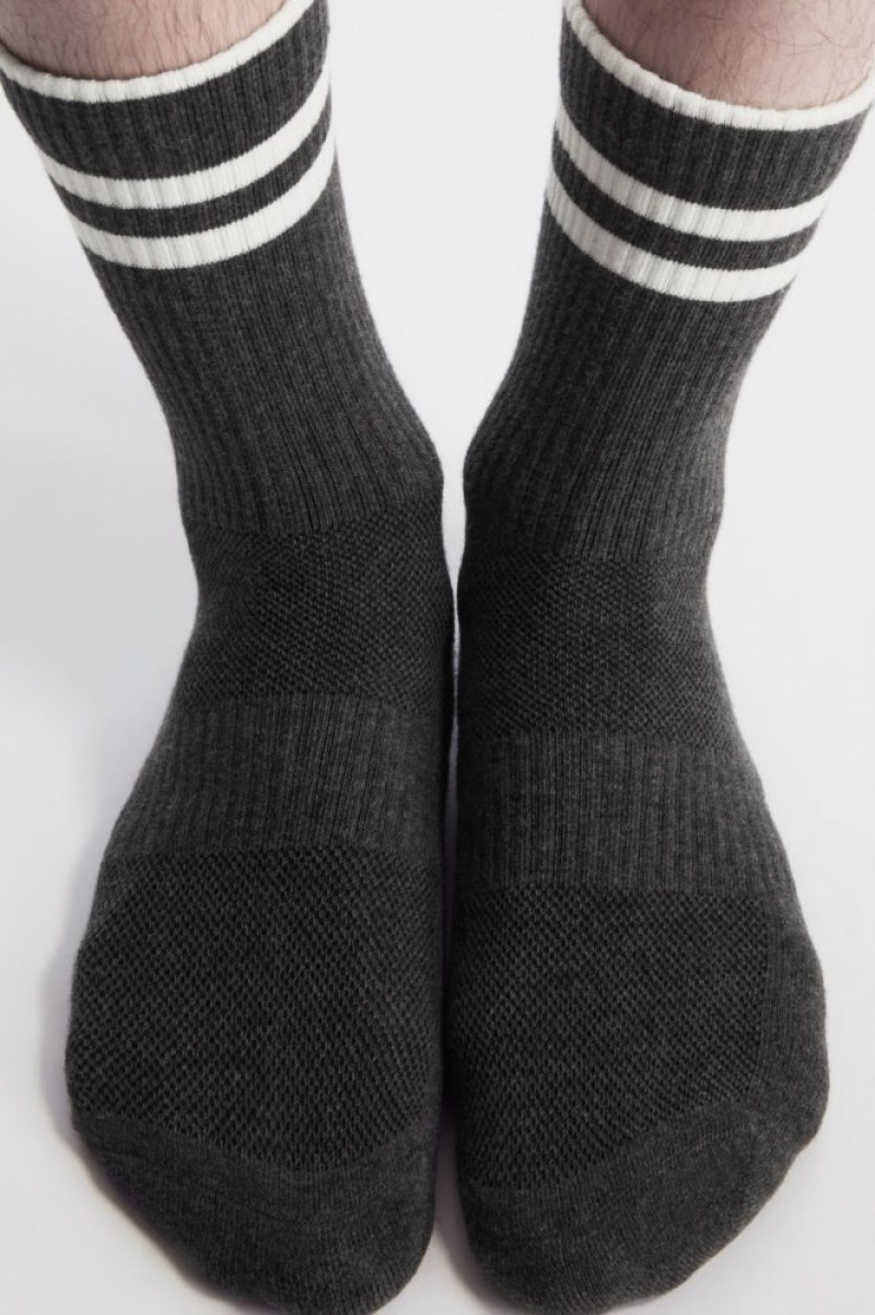 Grey / White Cos Striped Sports Socks | OCUJT2489