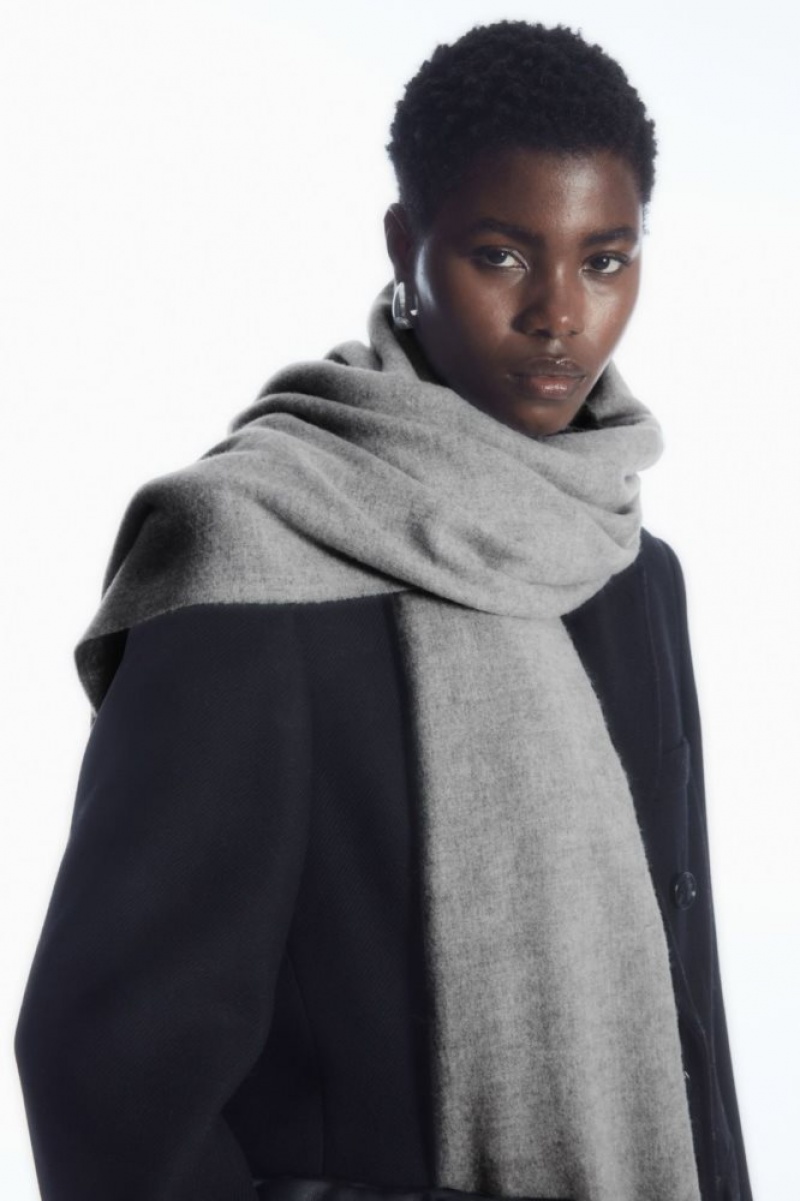 Light Grey Cos Fringed Pure Wool Scarf | TVEOL3462