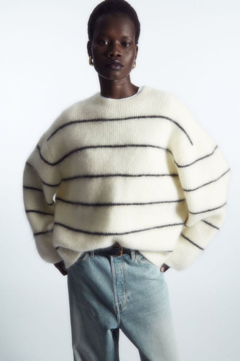 White Cos Textured Mohair-blend Sweater | KVLOC1802